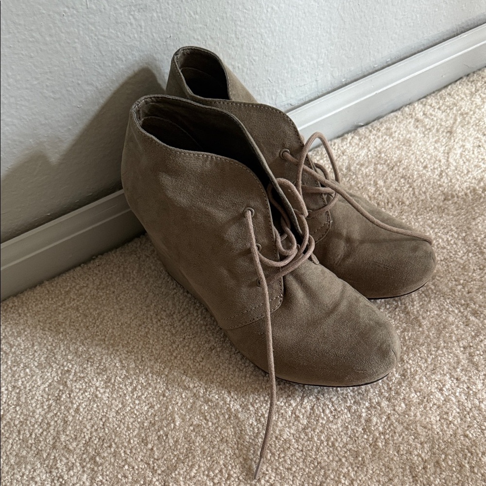 Xappeal Women's Lace Up Taupe Boots